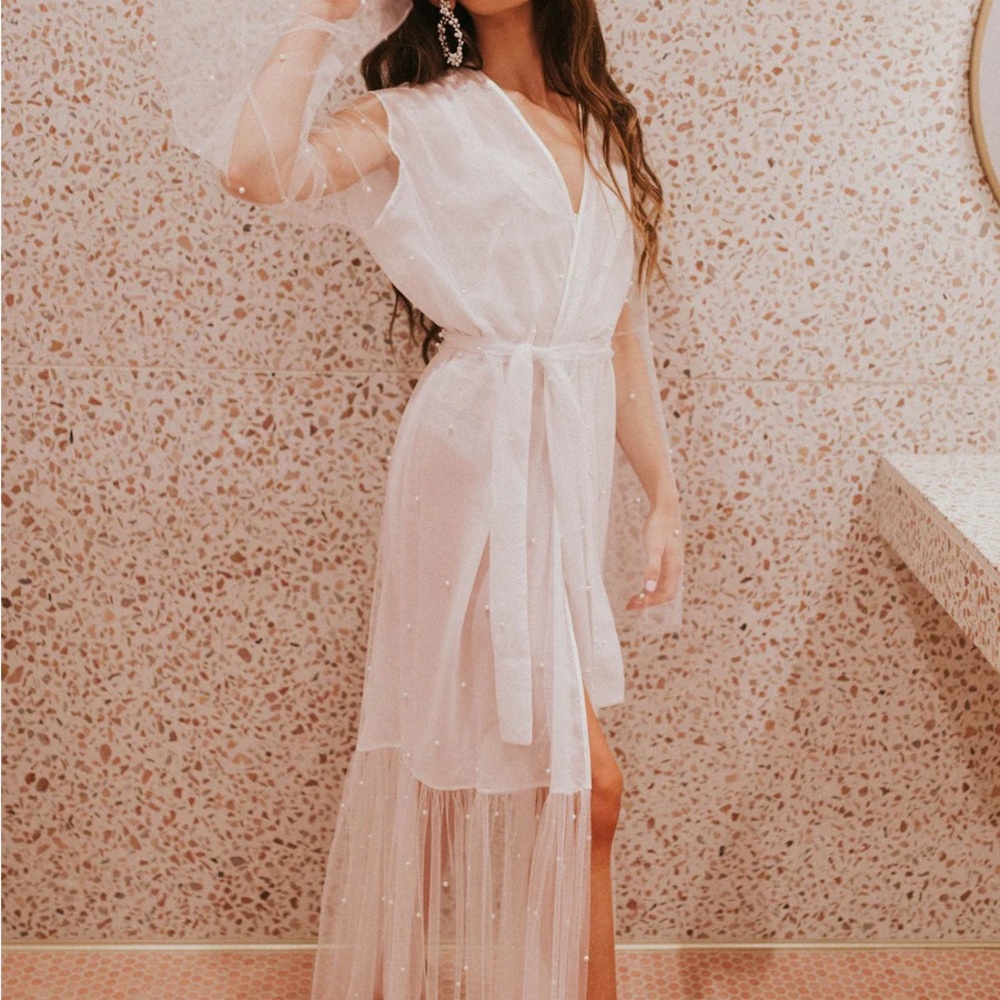 Serena robe from Untamed Petals (XS/S, brand new)